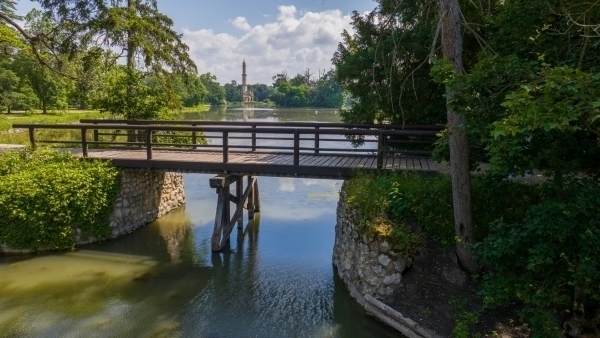 Zámecký rybník v Lednici - červen 2023